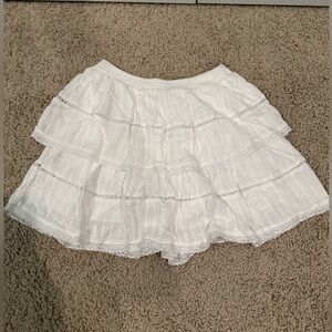 American Eagle Small White lace layered ruffle skirt